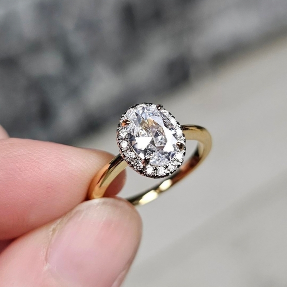 Jewelry - Classic Oval Halo Zirconia Glam Ring